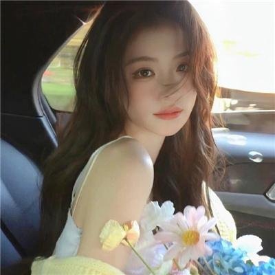 白衣校花与大长腿2